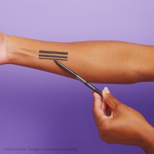 Box 48 Lapiseira Retrátil para Olhos Carbon Black Fosco Mahav